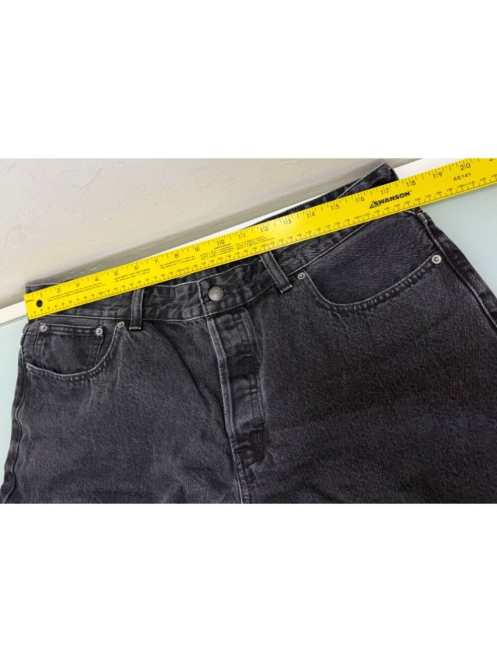Madewell The Darted Barrel Leg Jeans Women's 31 Button Fly Black Denim High Rise - Picture 6 of 10
